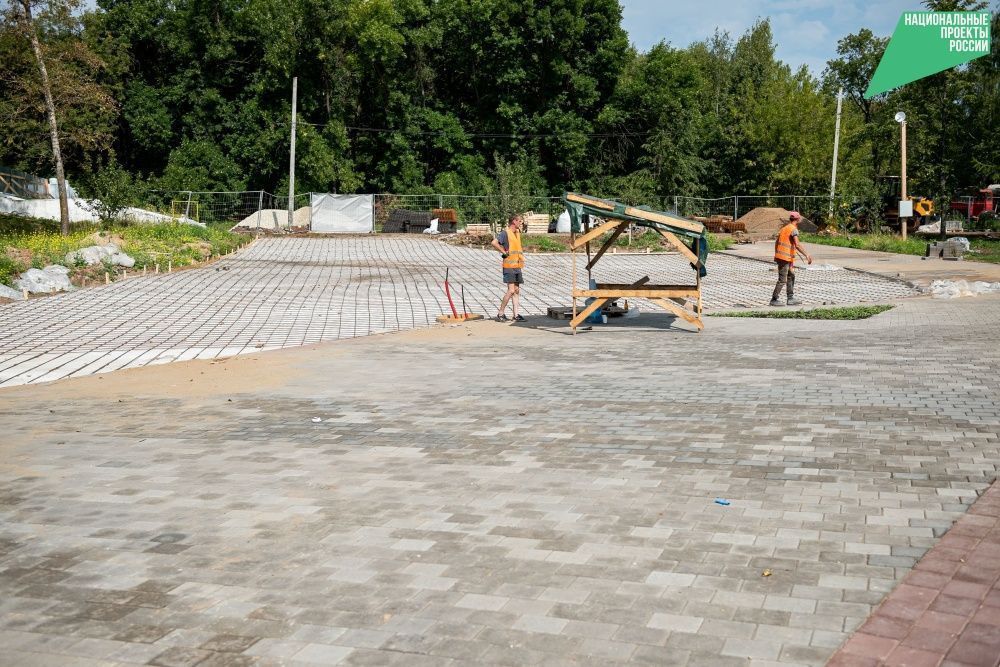 В парке имени Кирова начался монтаж спортивного оборудования