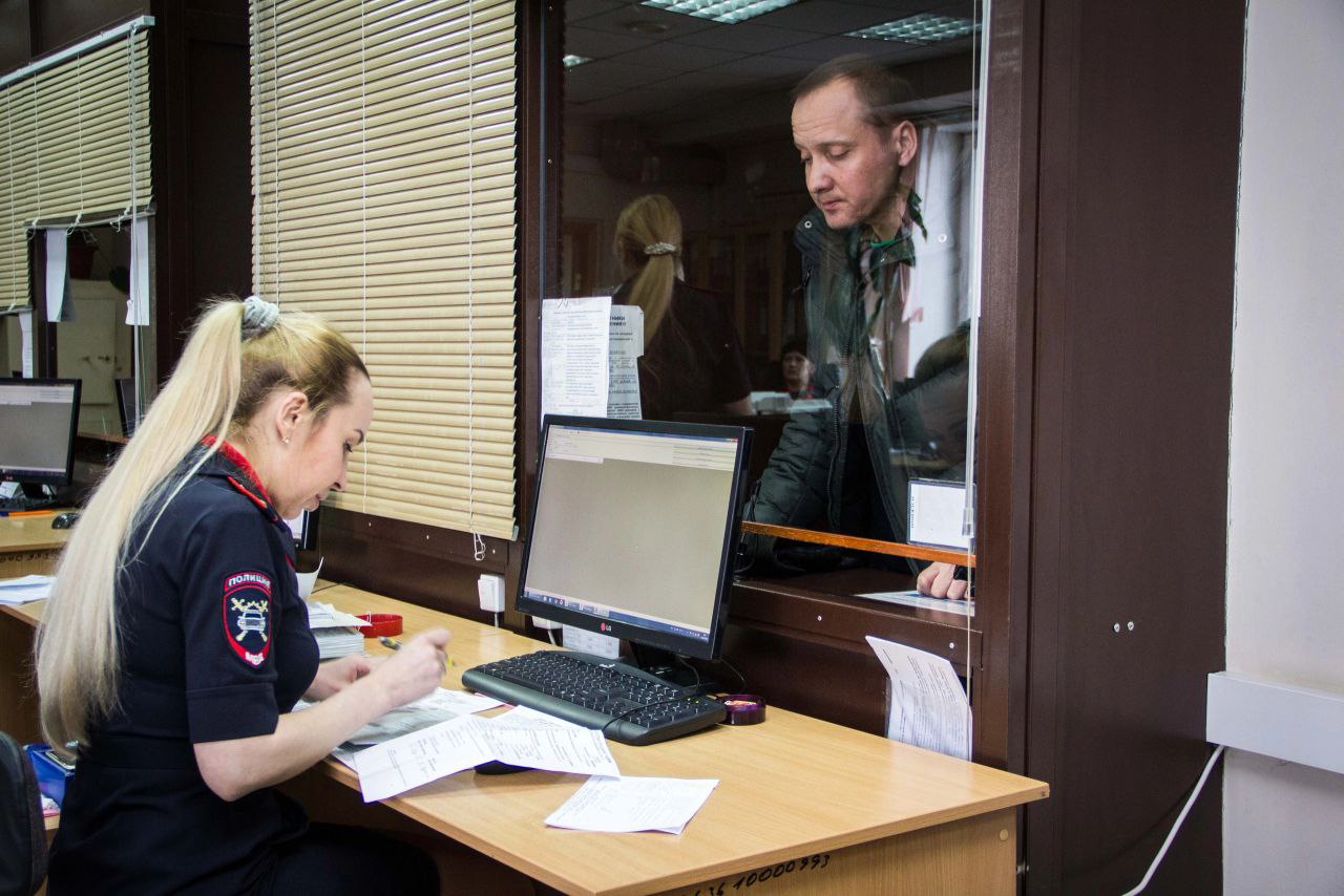 В понедельник ГИБДД в Кирове заработает после обеда | 23.09.2023 | Киров -  БезФормата