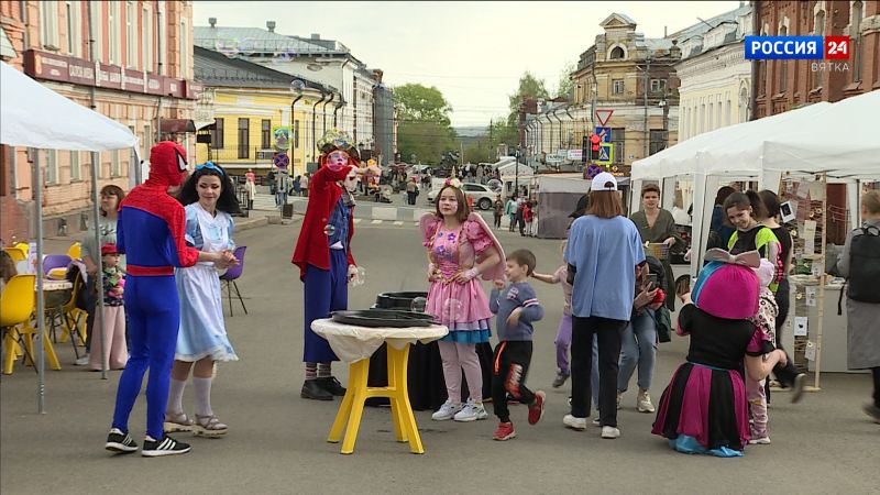 На пешеходной Спасской в Кирове закрывается летний сезон