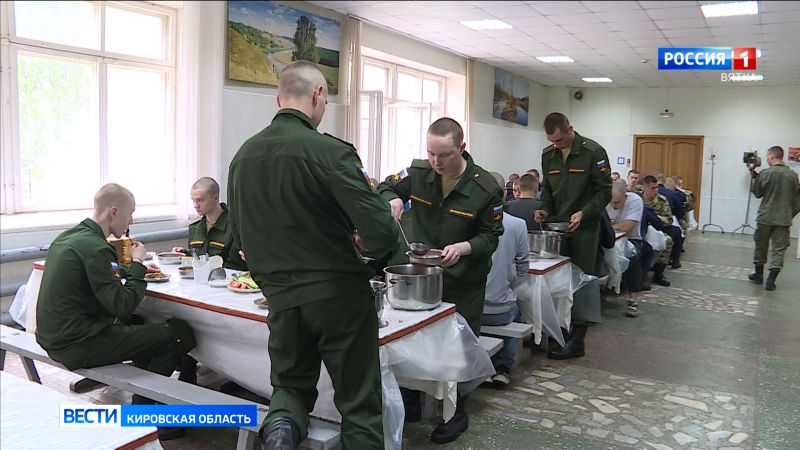 С 1 октября в Кировской области начался осенний призыв