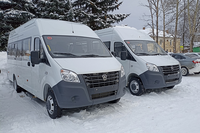 Три новых автобуса поступили в Зуевский район