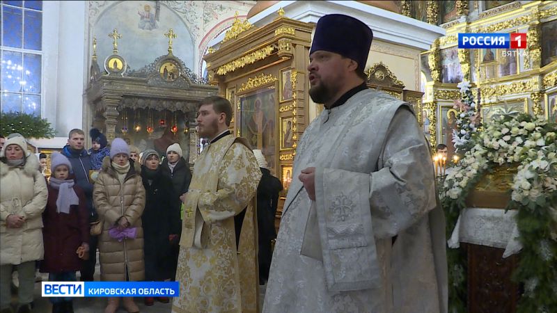 Православные верующие встретили праздник Рождества Христова