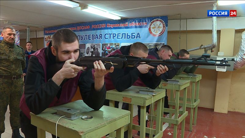 В Кирове прошёл областной конкурс профмастерства «На пути в солдатский строй»