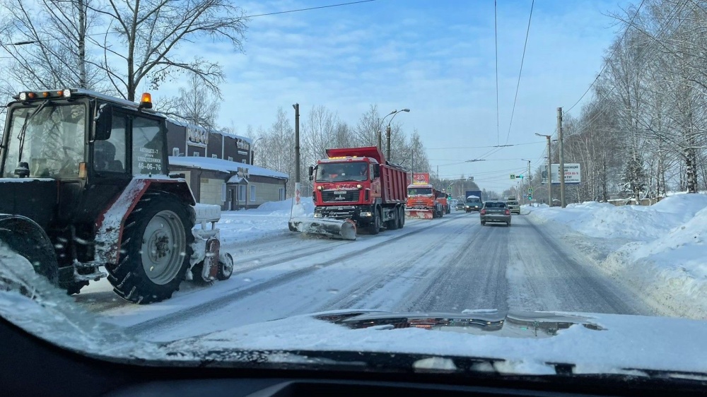 В уборке Кирова задействованы все ресурсы