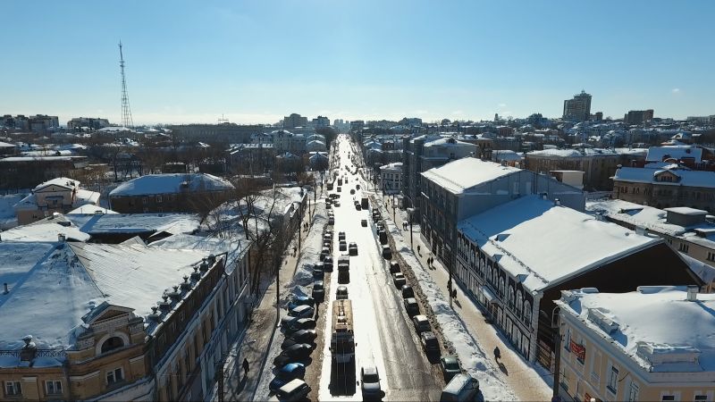 Госжилинспекция потребовала УК Кирова полностью очистить крыши домов от снега