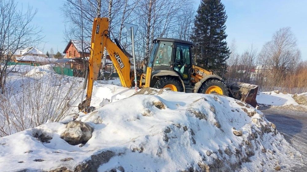 В Кирове начали очистку водоотводных труб, чтобы избежать подтопления улично-дорожной сети