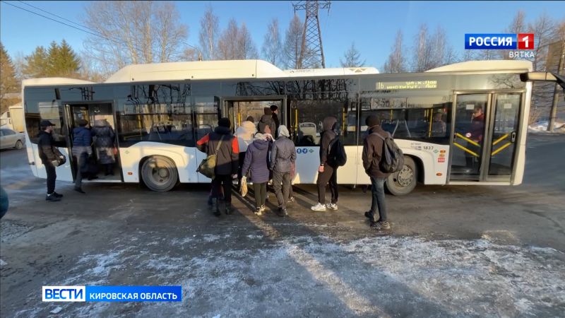 В Кирове проверили работу автобусных маршрутов в Нововятском районе