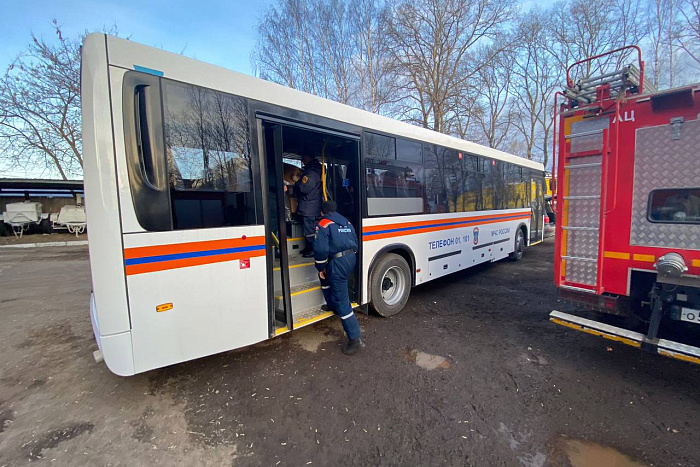 Колонна спасателей из Кировской области направилась в Оренбургскую область