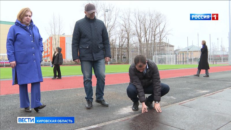 Дефекты на спортплощадках в Лянгасово и Нововятске устранят в ближайшее время