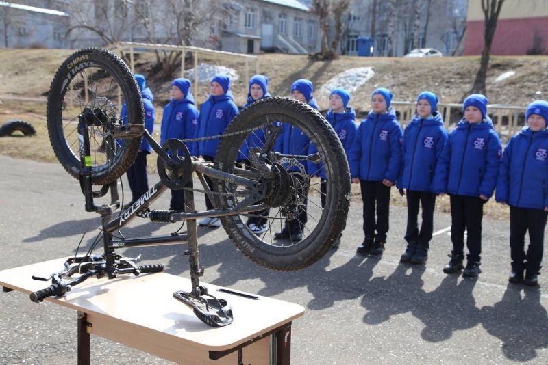 В Кирове прошли первые занятия для юных велосипедистов