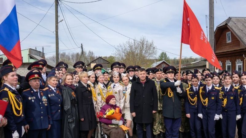 Участницу Великой Отечественной войны Наталью Григорьевну с Днем Победы поздравила глава города Кирова