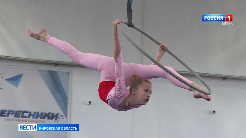 В Кирове состоялся первый официальный Чемпионат и Первенство области по воздушной акробатике