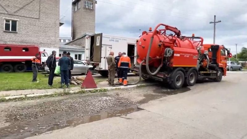 В Лягасово устраняют дефект на сетях холодного водоснабжения