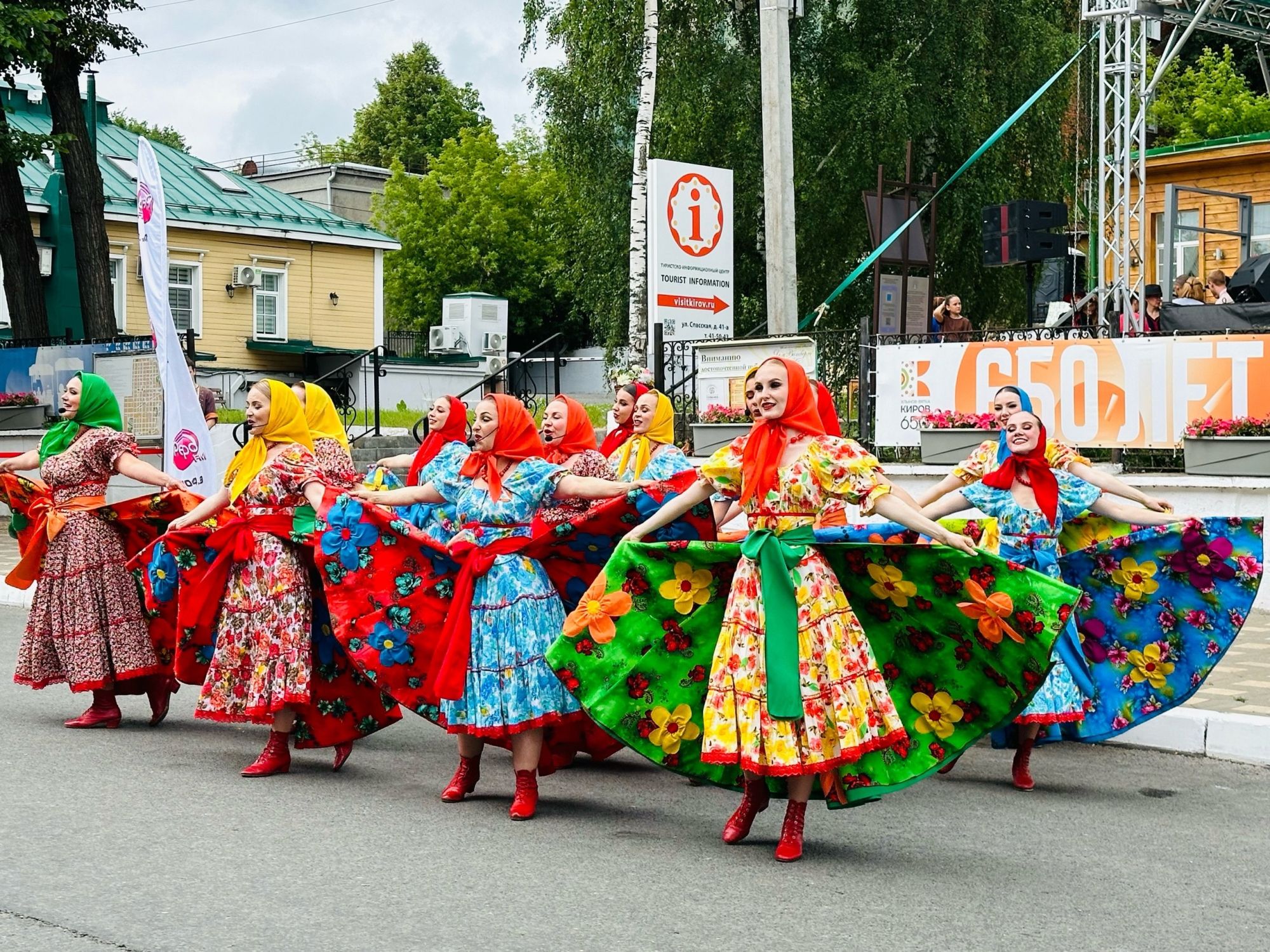 В Киров приехали добрые соседи из Вологодской области