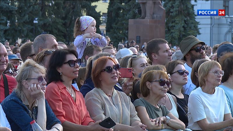 В Кирове прошли мероприятия в честь Дня семьи, любви и верности