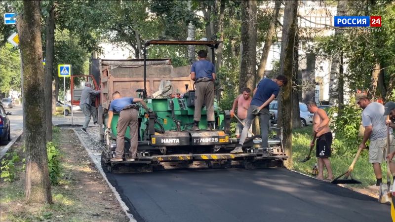 В Кирове продолжается ремонт тротуаров