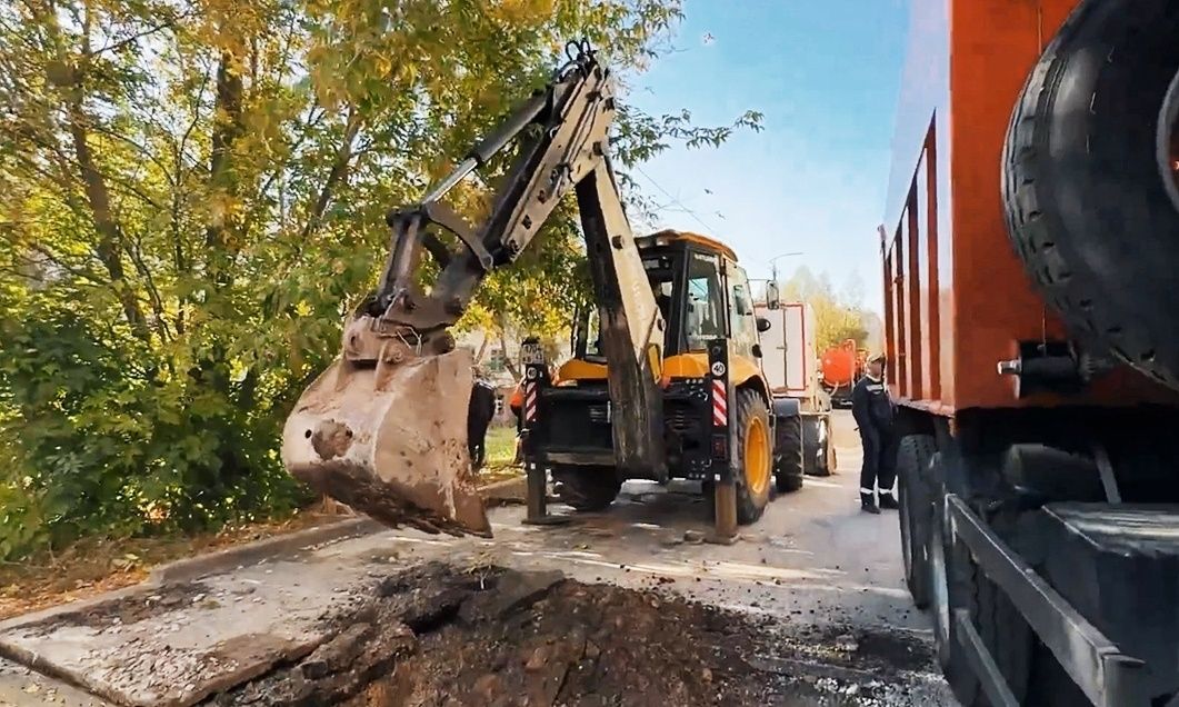 Стало известно, почему в Кирове нет воды на Октябрьском проспекте