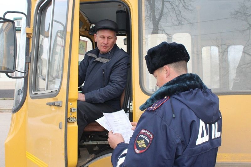 Школьные автобусы в Кировской области проверят перед каникулами