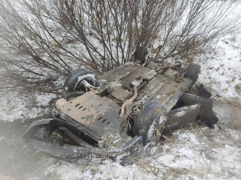 В Кирове опрокинулся автомобиль: погиб пассажир