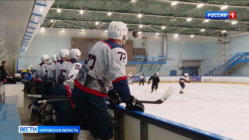 Кировские студенты готовятся представить регион на VI Кубке ПФО по хоккею