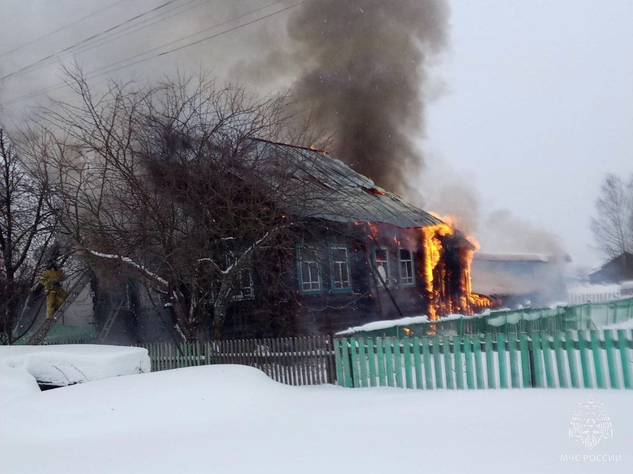 В Белохолуницком районе в пожаре погиб человек